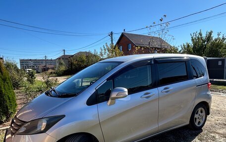 Honda Freed I, 2010 год, 890 000 рублей, 7 фотография