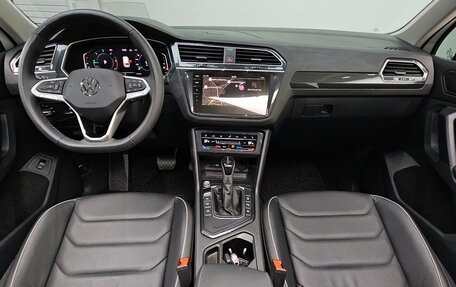 Volkswagen Tiguan II, 2024 год, 4 450 000 рублей, 5 фотография