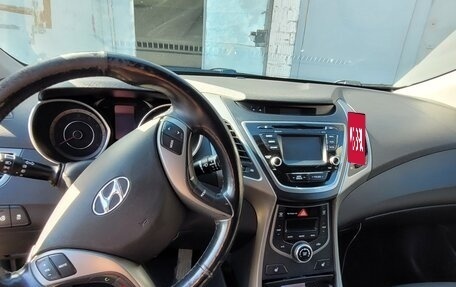 Hyundai Elantra V, 2013 год, 1 050 000 рублей, 6 фотография