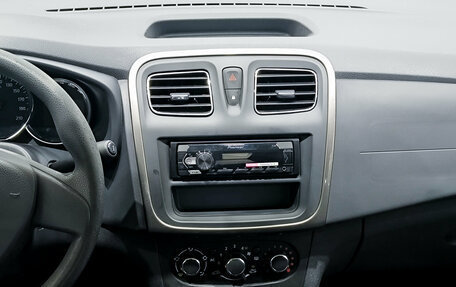 Renault Logan II, 2014 год, 699 000 рублей, 15 фотография