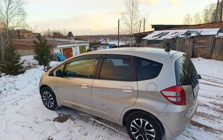 Honda Fit III, 2010 год, 950 000 рублей, 19 фотография