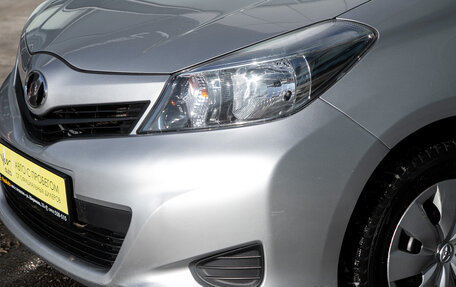 Toyota Vitz, 2013 год, 699 000 рублей, 2 фотография