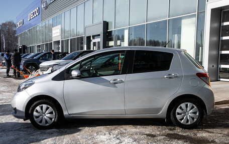 Toyota Vitz, 2013 год, 699 000 рублей, 9 фотография