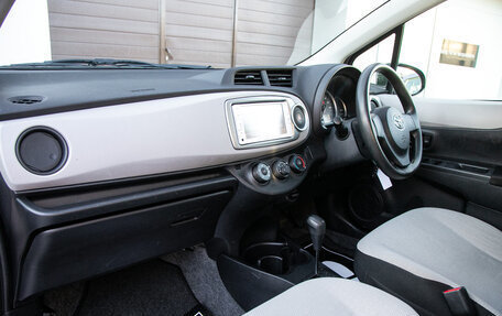 Toyota Vitz, 2013 год, 699 000 рублей, 17 фотография