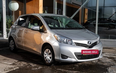 Toyota Vitz, 2013 год, 699 000 рублей, 4 фотография