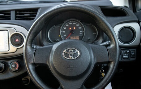 Toyota Vitz, 2013 год, 699 000 рублей, 14 фотография