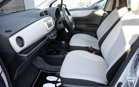 Toyota Vitz, 2013 год, 699 000 рублей, 18 фотография