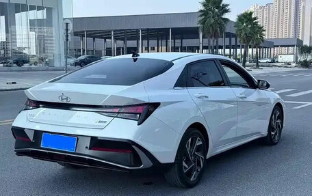 Hyundai Avante, 2022 год, 2 100 000 рублей, 4 фотография