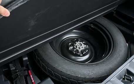 Toyota RAV4, 2016 год, 1 900 000 рублей, 13 фотография