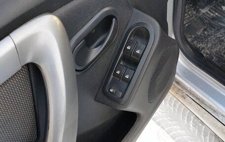 Renault Duster I рестайлинг, 2013 год, 650 000 рублей, 3 фотография