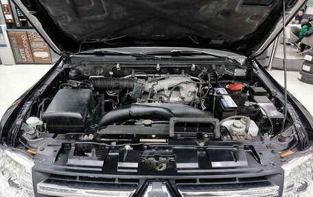 Mitsubishi Pajero IV, 2011 год, 1 750 000 рублей, 9 фотография