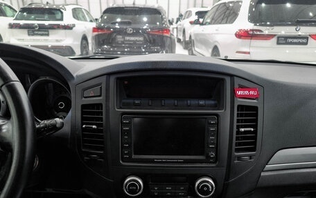 Mitsubishi Pajero IV, 2011 год, 1 750 000 рублей, 15 фотография