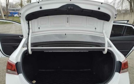 Hyundai Solaris II рестайлинг, 2017 год, 1 240 000 рублей, 7 фотография