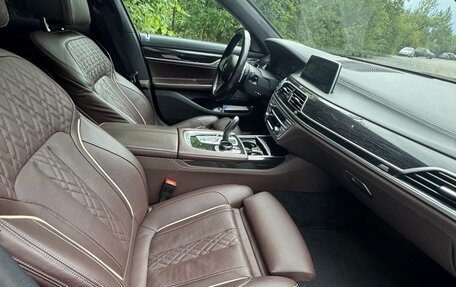 BMW 7 серия, 2021 год, 2 500 000 рублей, 10 фотография