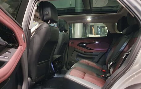 Land Rover Range Rover Evoque II, 2025 год, 6 160 000 рублей, 10 фотография