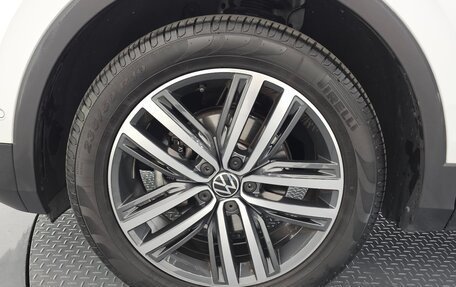 Volkswagen Tiguan II, 2023 год, 5 630 000 рублей, 5 фотография