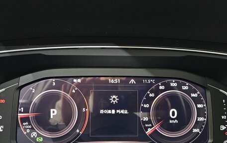 Volkswagen Tiguan II, 2023 год, 5 630 000 рублей, 8 фотография