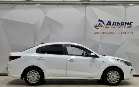 KIA Rio IV, 2019 год, 850 000 рублей, 2 фотография