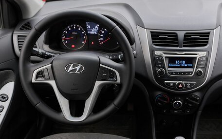 Hyundai Solaris II рестайлинг, 2012 год, 637 000 рублей, 12 фотография