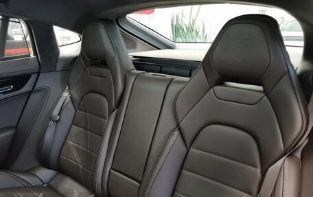 Porsche Panamera, 2025 год, 29 980 000 рублей, 25 фотография