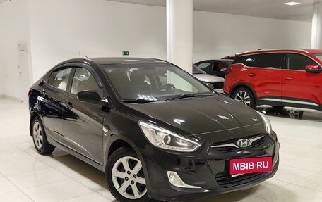 Hyundai Solaris II рестайлинг, 2013 год, 819 000 рублей, 1 фотография