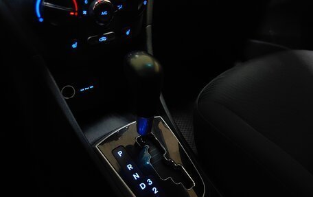 Hyundai Solaris II рестайлинг, 2013 год, 819 000 рублей, 16 фотография