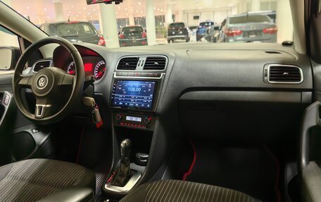 Volkswagen Polo VI (EU Market), 2012 год, 747 000 рублей, 13 фотография