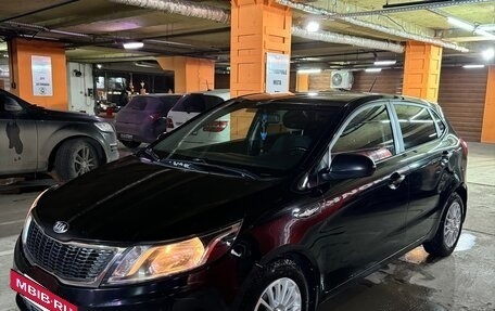 KIA Rio III рестайлинг, 2014 год, 860 000 рублей, 2 фотография