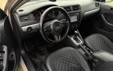 Volkswagen Jetta VI, 2012 год, 750 000 рублей, 11 фотография