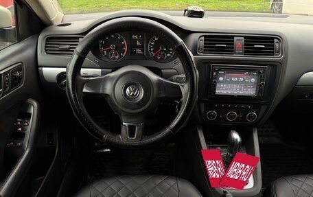 Volkswagen Jetta VI, 2012 год, 750 000 рублей, 2 фотография