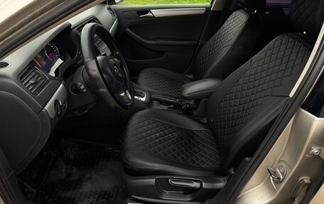 Volkswagen Jetta VI, 2012 год, 750 000 рублей, 12 фотография