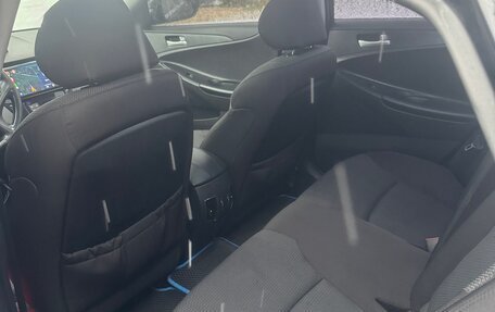 Hyundai Sonata VI, 2010 год, 975 000 рублей, 6 фотография