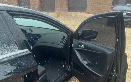 Hyundai Sonata VI, 2010 год, 975 000 рублей, 8 фотография