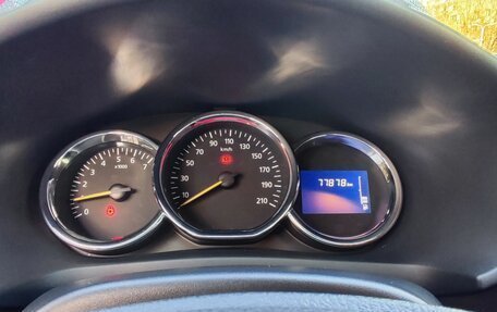 Renault Logan II, 2016 год, 750 000 рублей, 7 фотография