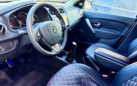 Renault Logan II, 2016 год, 750 000 рублей, 9 фотография