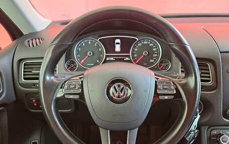 Volkswagen Touareg III, 2013 год, 1 935 000 рублей, 10 фотография