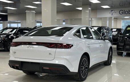 BYD Qin, 2024 год, 3 000 000 рублей, 7 фотография