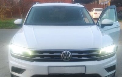 Volkswagen Tiguan II, 2018 год, 2 400 000 рублей, 1 фотография