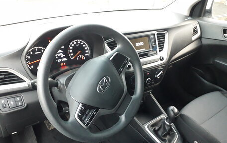 Hyundai Solaris II рестайлинг, 2021 год, 1 575 000 рублей, 7 фотография