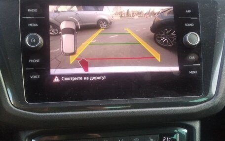 Volkswagen Tiguan II, 2018 год, 2 400 000 рублей, 7 фотография