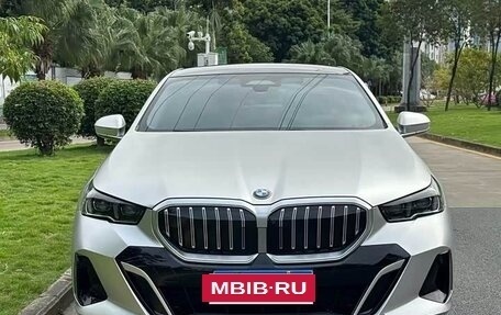 BMW 5 серия, 2025 год, 5 410 005 рублей, 2 фотография