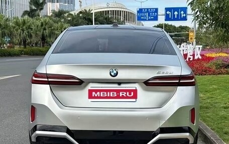 BMW 5 серия, 2025 год, 5 410 005 рублей, 4 фотография