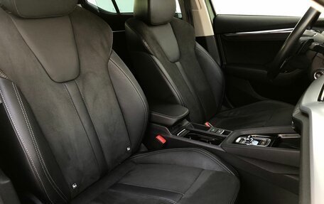 Skoda Octavia IV, 2022 год, 2 280 000 рублей, 10 фотография