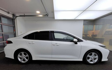 Toyota Corolla, 2022 год, 1 999 000 рублей, 5 фотография