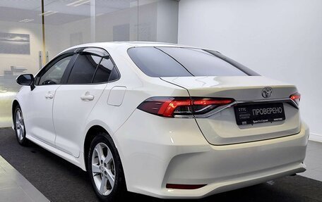 Toyota Corolla, 2022 год, 1 999 000 рублей, 8 фотография