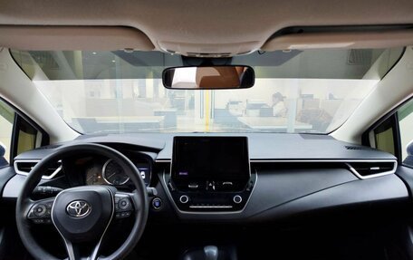 Toyota Corolla, 2022 год, 1 999 000 рублей, 17 фотография