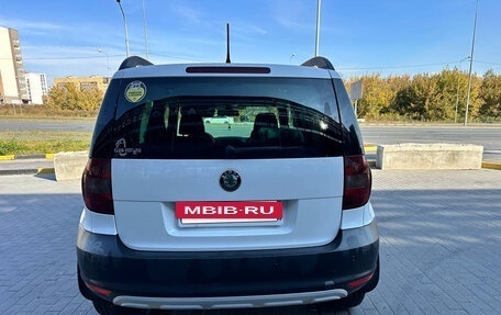 Skoda Yeti I рестайлинг, 2013 год, 1 050 000 рублей, 13 фотография