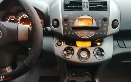 Toyota RAV4, 2008 год, 900 000 рублей, 17 фотография