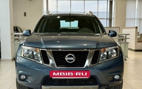 Nissan Terrano III, 2017 год, 1 370 000 рублей, 2 фотография