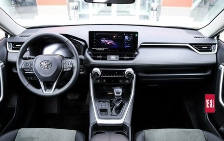 Toyota RAV4, 2025 год, 4 690 000 рублей, 9 фотография